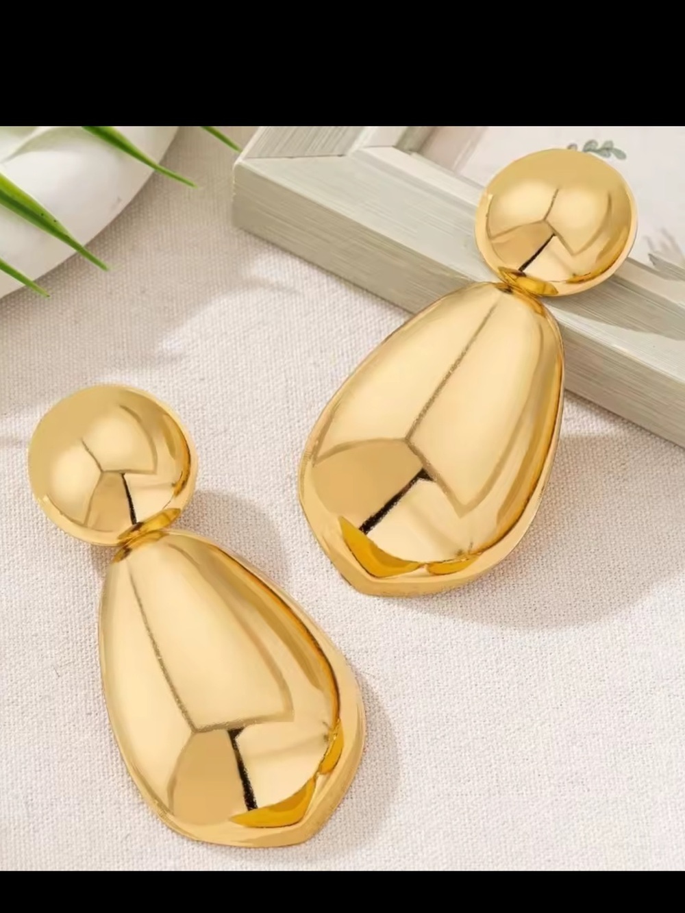 Polished Gold Drop Earrings